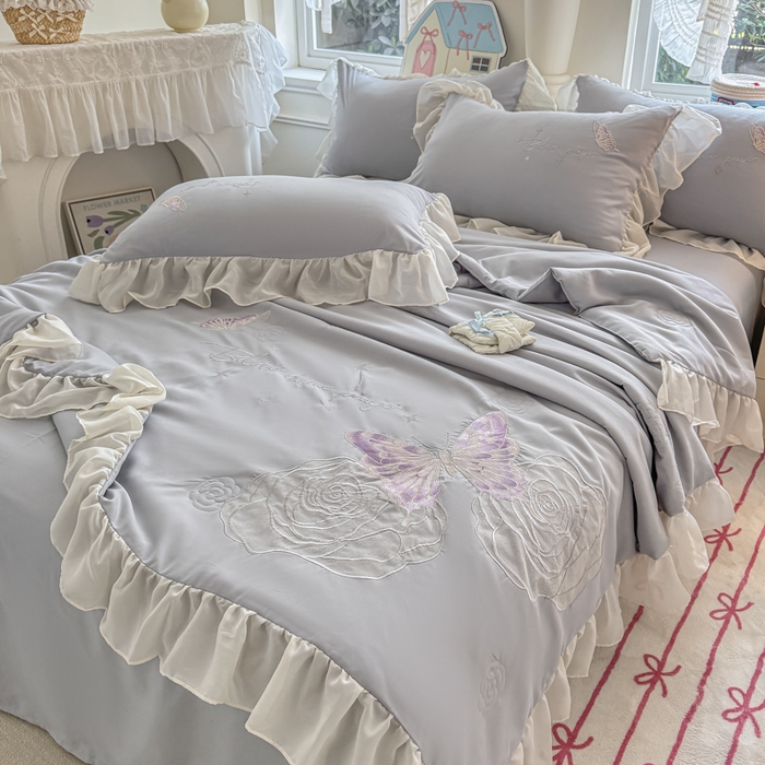 91家纺网 家纺一手货源 找家纺 凯美家居 2025新款超柔亲肤棉夏被回件套 夏被蝶恋花 浅灰