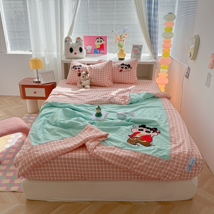 91家纺网 家纺一手货源 找家纺 （总）子钦家访 2025新款云朵棉水洗棉哪吒小新夏被夏被四件套宿舍儿童