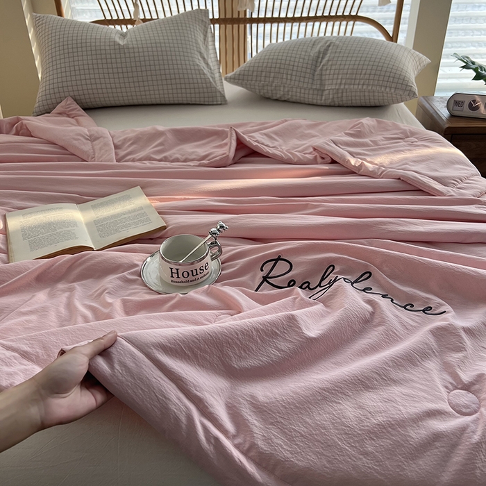 91家纺网 家纺一手货源 找家纺 （总）小久久 2025新款雪肌棉夏被