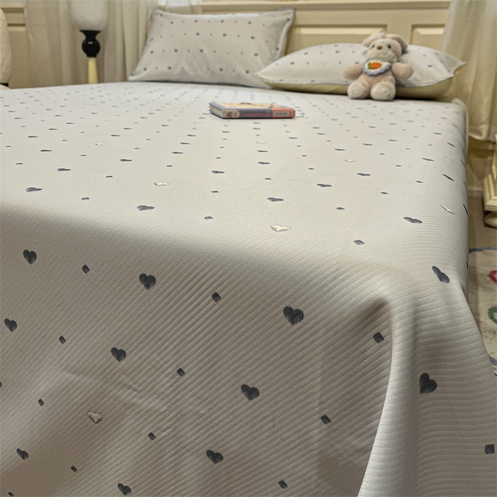 91家纺网 家纺一手货源 找家纺 星座家纺 2025新款斜纹提花凉感丝凉席床单款三件套 小幸运