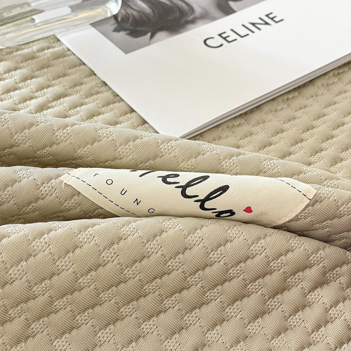 91家纺网 家纺一手货源 找家纺 吉象2025新款A类床笠款软凉席 饼干格香槟