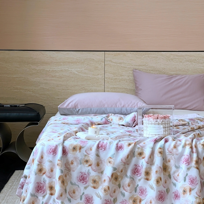 91家纺网 家纺一手货源 找家纺 顾里2025新款天丝莱赛尔夏被 花岛入梦粉