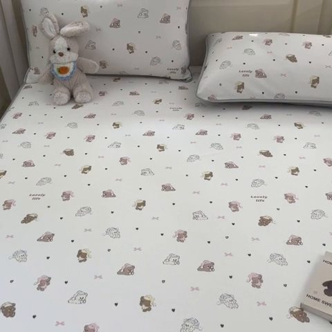 91家纺网 家纺一手货源 找家纺 星座家纺 2025新款斜纹提花凉感丝凉席床笠款三件套 床笠-游园会