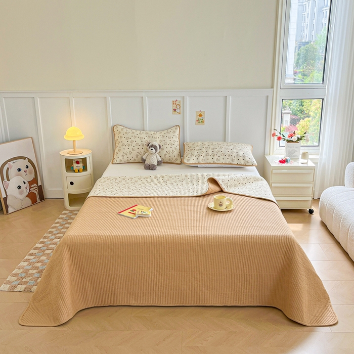 91家纺网 家纺一手货源 找家纺 梵朴 2025新款跑量款纯棉印花床盖三件套 贝贝熊