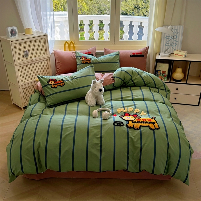 91家纺网 家纺一手货源 找家纺 启程2025全棉13372毛巾绣四件套 可爱汪-绿