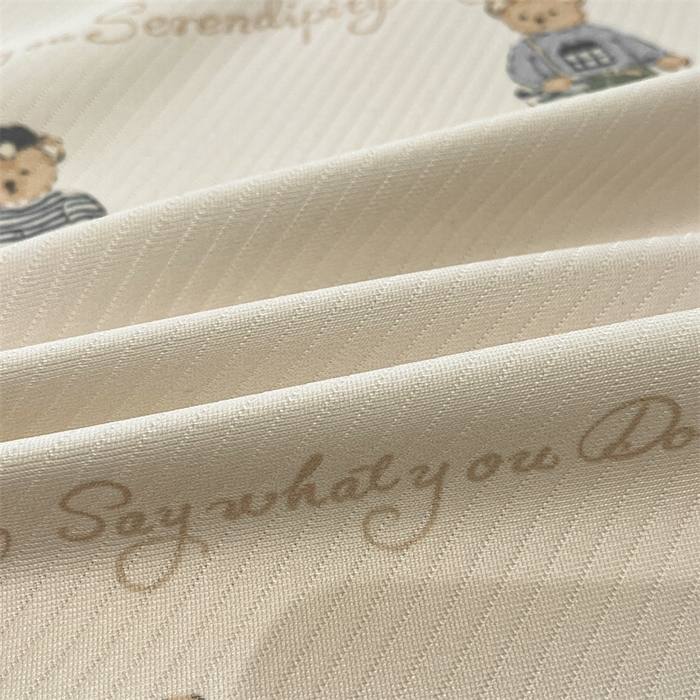 91家纺网 家纺一手货源 找家纺 星座家纺 2025新款斜纹提花凉感丝凉席床单款三件套 萌熊印象