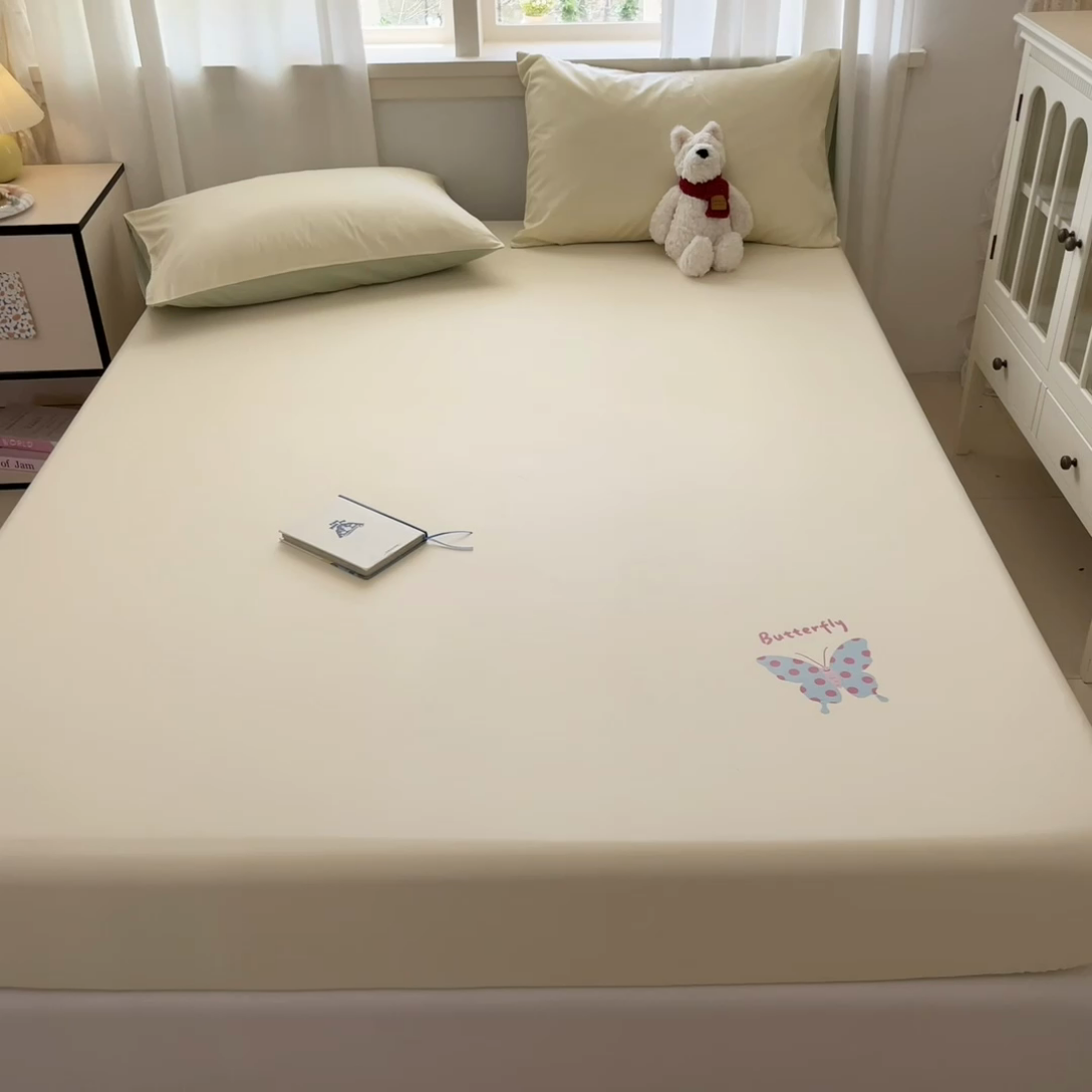 91家纺网 家纺一手货源 找家纺 泽西2025新品全棉卡通床笠 快乐蝶-奶油黄