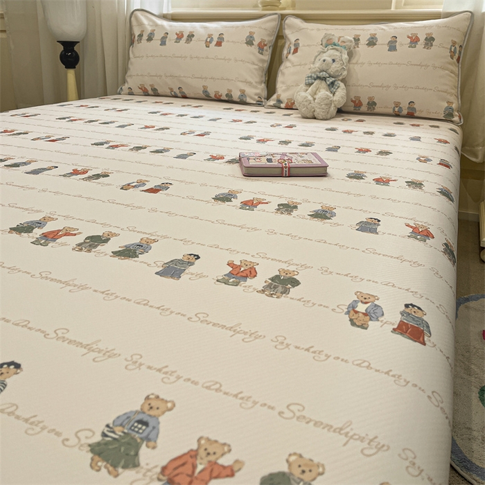 91家纺网 家纺一手货源 找家纺 星座家纺 2025新款斜纹提花凉感丝凉席床单款三件套 萌熊印象