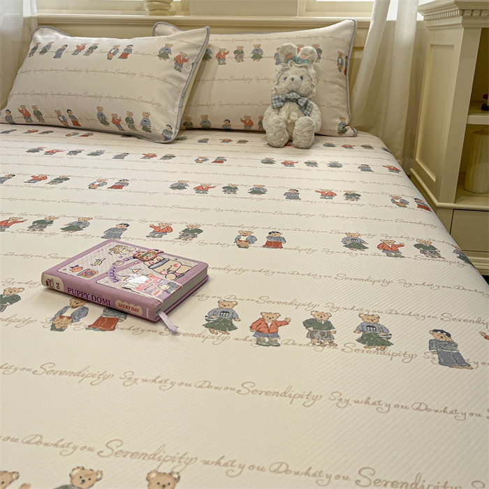 91家纺网 家纺一手货源 找家纺 星座家纺 2025新款斜纹提花凉感丝凉席床单款三件套 萌熊印象