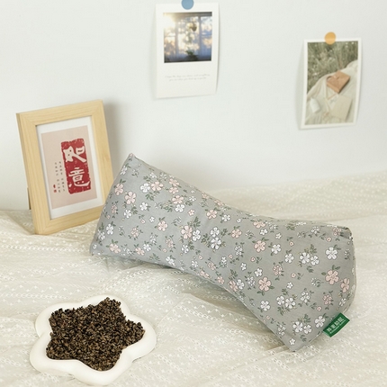 91家纺网 家纺一手货源 找家纺 （总）芯洲 2025新款日系田园小碎花草本助眠颈椎反弓牵引三角枕枕头枕芯