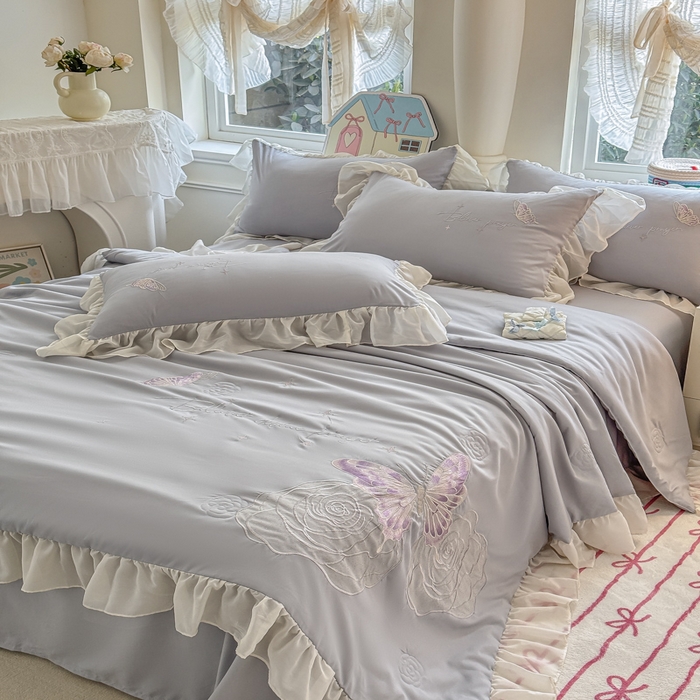 91家纺网 家纺一手货源 找家纺 凯美家居 2025新款超柔亲肤棉夏被回件套 夏被蝶恋花 浅灰