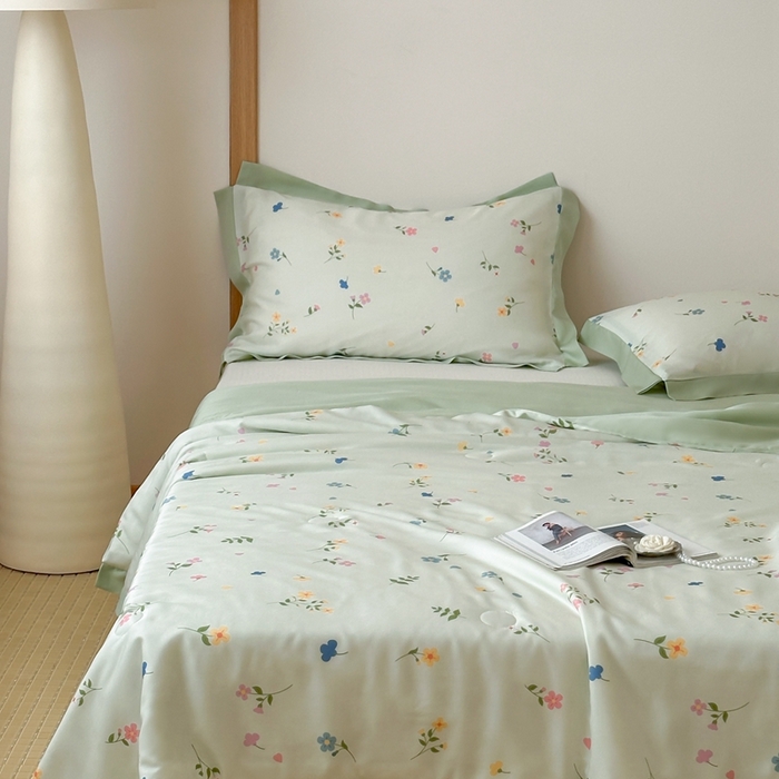 91家纺网 家纺一手货源 找家纺 顾里2025新款天丝莱赛尔夏被 春日心动