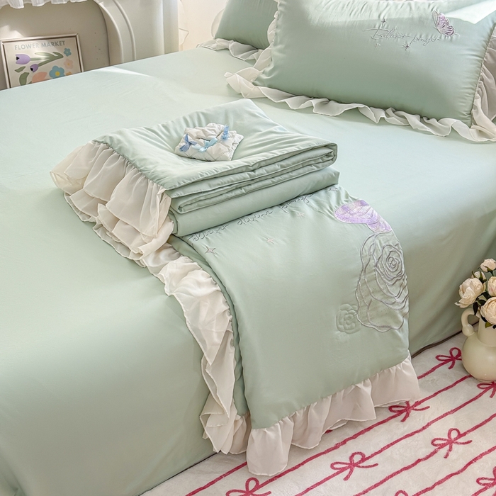 91家纺网 家纺一手货源 找家纺 凯美家居 2025新款超柔亲肤棉夏被回件套 夏被蝶恋花 豆绿