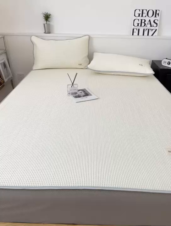 91家纺网 家纺一手货源 找家纺 吉象2025新款A类床笠款软凉席 华夫格象牙白