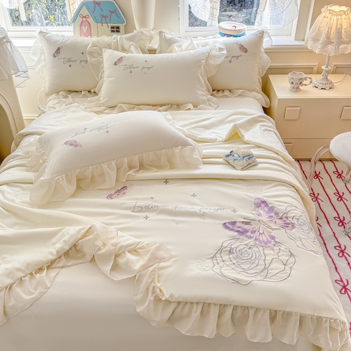 91家纺网 家纺一手货源 找家纺 凯美家居 2025新款超柔亲肤棉夏被回件套 夏被蝶恋花 奶白