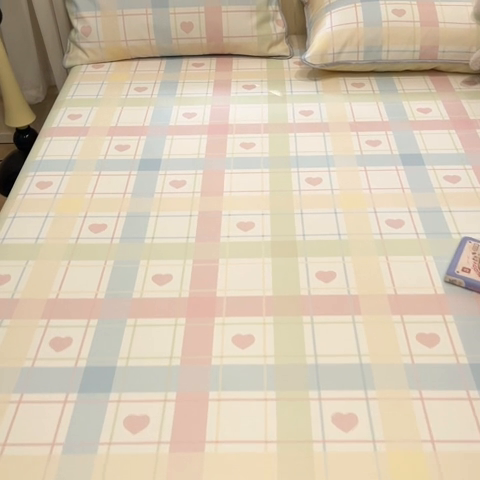 91家纺网 家纺一手货源 找家纺 星座家纺 2025新款斜纹提花凉感丝凉席床单款三件套 爱心气泡粉