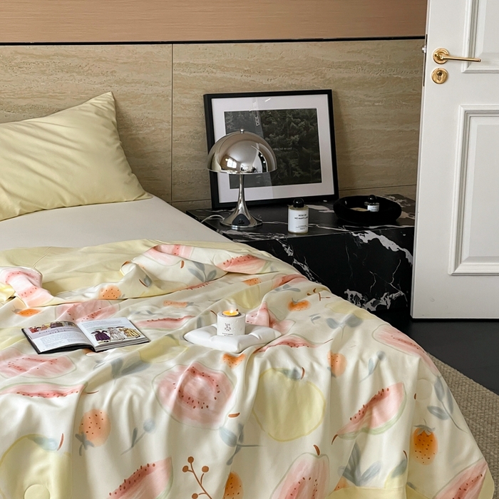 91家纺网 家纺一手货源 找家纺 顾里2025新款天丝莱赛尔夏被 芭乐玉