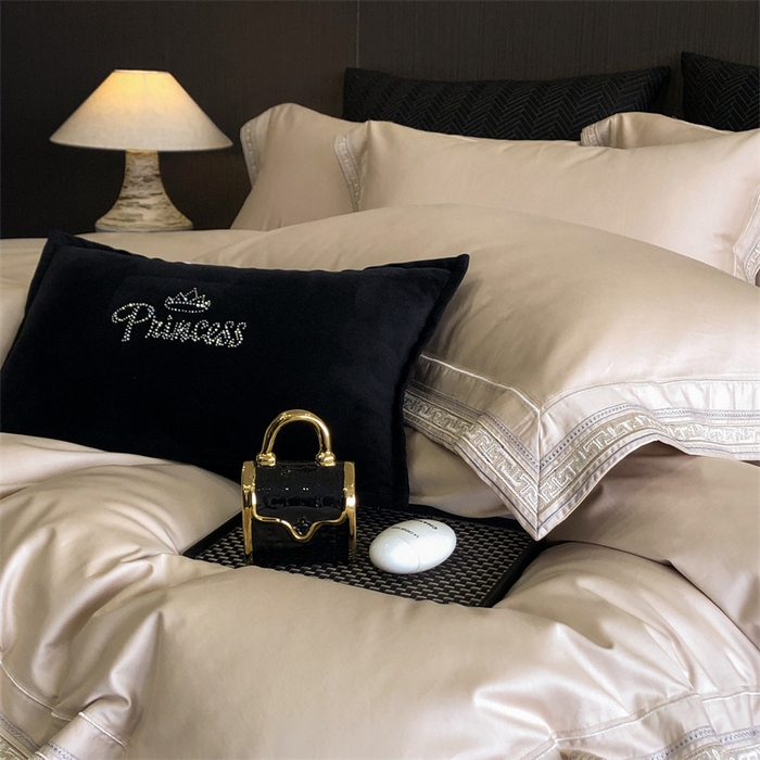 91家纺网 家纺一手货源 找家纺 2025新款全棉长绒棉刺绣四件套-迷宫 迷宫-香槟