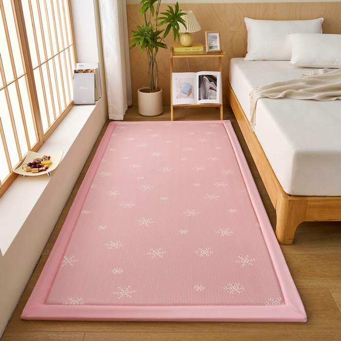 91家纺网 家纺一手货源 找家纺 锦丝钰床垫 2025新款真凉感冰豆豆天鹅系列地垫 冰豆豆-雪花粉