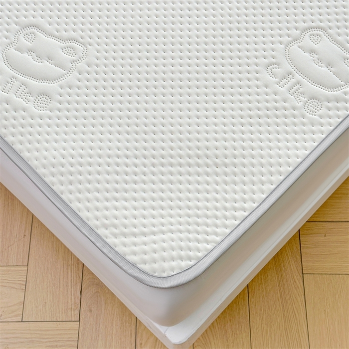 91家纺网 家纺一手货源 找家纺 慕木2025新款A类凉感丝小冰熊云母冰丝凉席床笠夏被系列  小冰熊-奶昔白