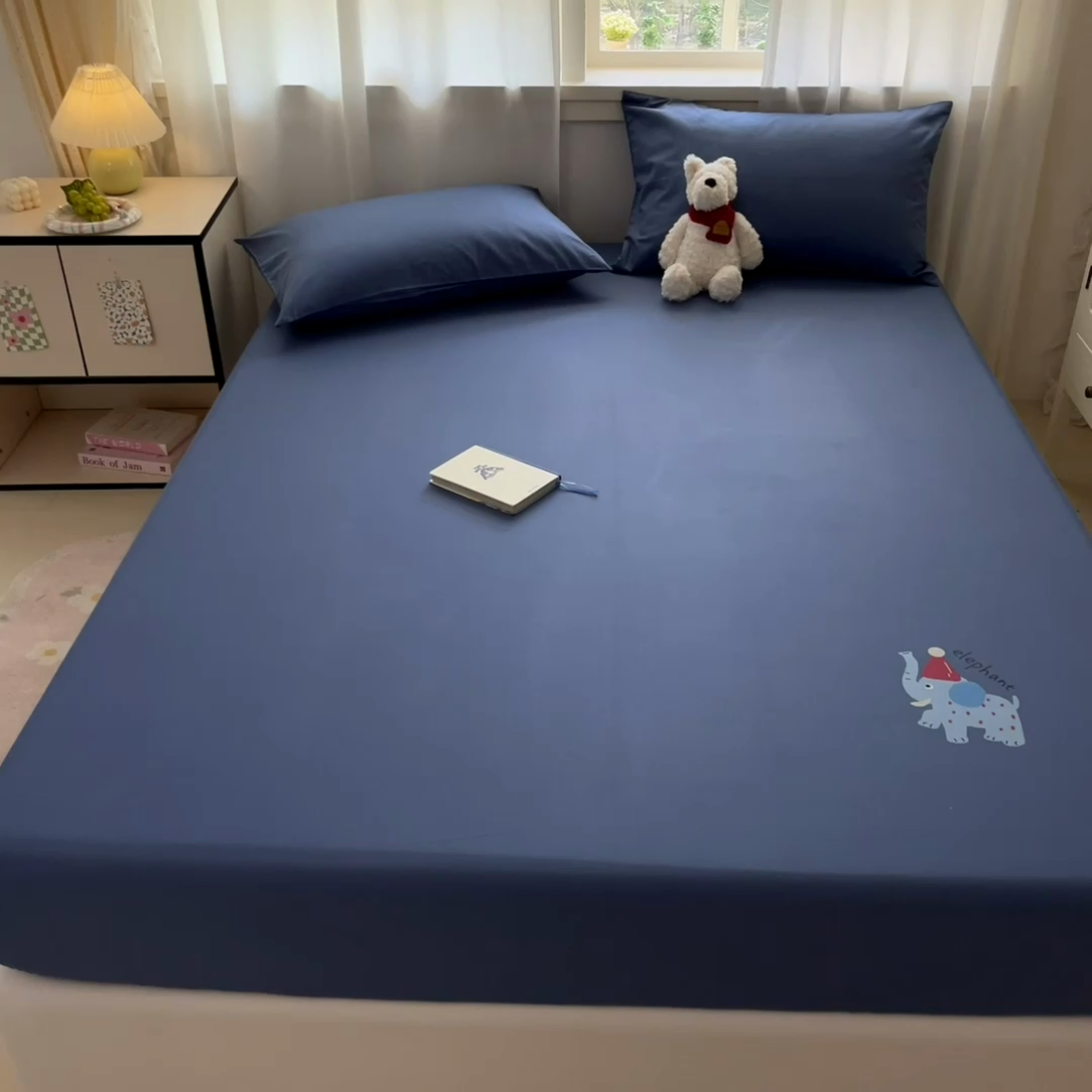 91家纺网 家纺一手货源 找家纺 泽西2025新品全棉卡通床笠 福小象-牛仔蓝