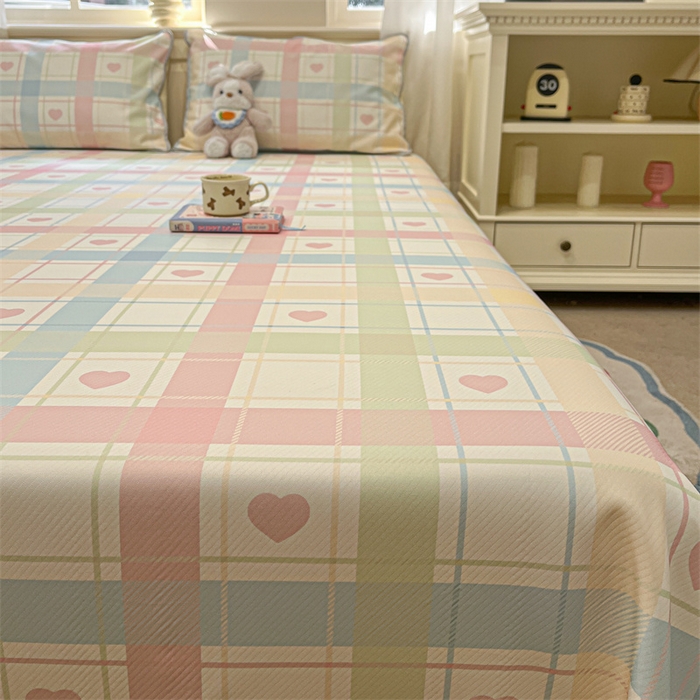 91家纺网 家纺一手货源 找家纺 星座家纺 2025新款斜纹提花凉感丝凉席床单款三件套 爱心气泡粉