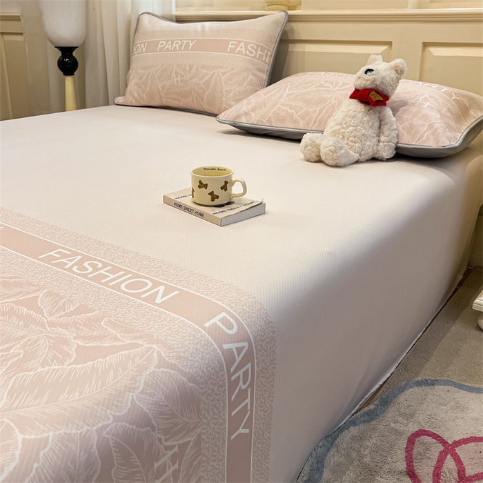 91家纺网 家纺一手货源 找家纺 星座家纺 2025新款斜纹提花凉感丝凉席床单款三件套 叶之语-奶咖