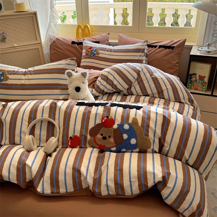 91家纺网 家纺一手货源 找家纺 启程2025全棉13372毛巾绣四件套 波点狗狗