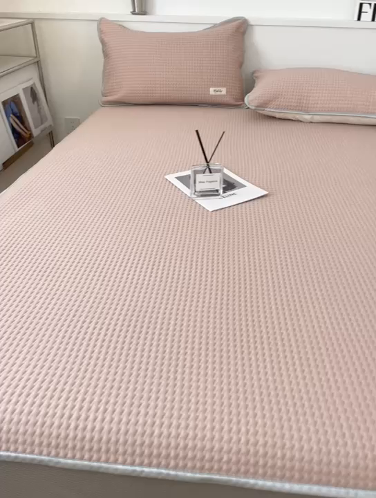 91家纺网 家纺一手货源 找家纺 吉象2025新款A类床笠款软凉席 饼干格藕粉