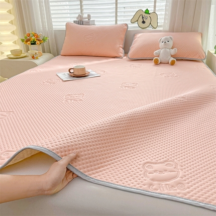 91家纺网 家纺一手货源 找家纺 （总）慕木2025新款A类凉感丝小冰熊云母冰丝凉席床笠夏被系列 