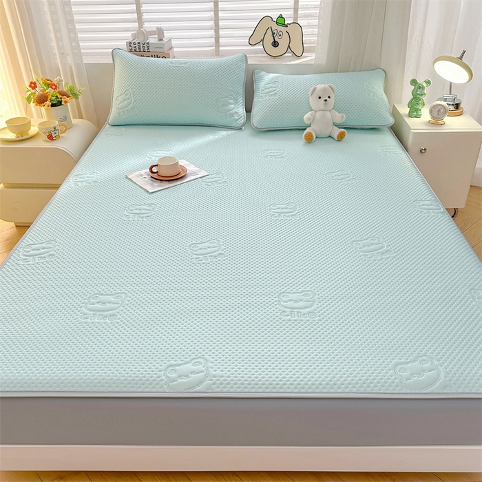 91家纺网 家纺一手货源 找家纺 慕木2025新款A类凉感丝小冰熊云母冰丝凉席床笠夏被系列  小冰熊-天空蓝床笠