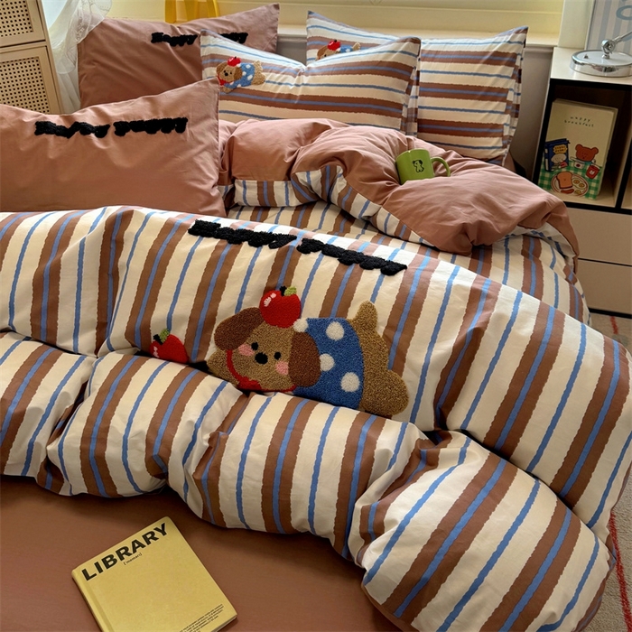 91家纺网 家纺一手货源 找家纺 启程2025全棉13372毛巾绣四件套 波点狗狗