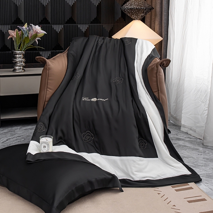 91家纺网 家纺一手货源 找家纺 好阁家纺 2025新款60S夏被 乌木黑