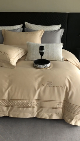 91家纺网 家纺一手货源 找家纺 保罗圣迪奥 2025新款全棉长绒棉刺绣四件套-星光 星光-金