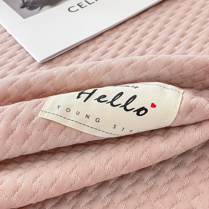 91家纺网 家纺一手货源 找家纺 吉象2025新款A类床笠款软凉席 饼干格藕粉