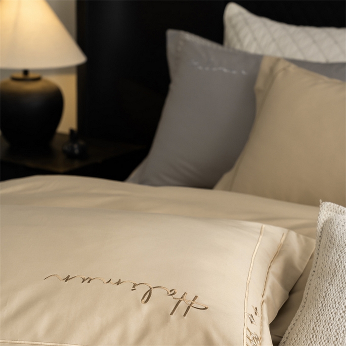 91家纺网 家纺一手货源 找家纺 保罗圣迪奥 2025新款全棉长绒棉刺绣四件套-星光 星光-金