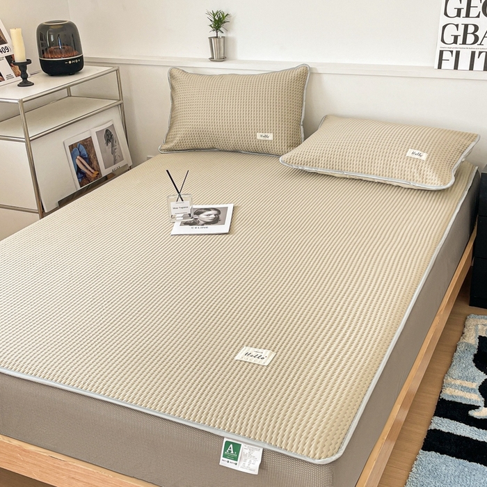 91家纺网 家纺一手货源 找家纺 吉象2025新款A类床笠款软凉席 饼干格香槟