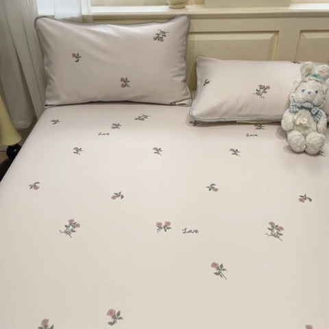 91家纺网 家纺一手货源 找家纺 星座家纺 2025新款斜纹提花凉感丝凉席床单款三件套 尤克里里粉