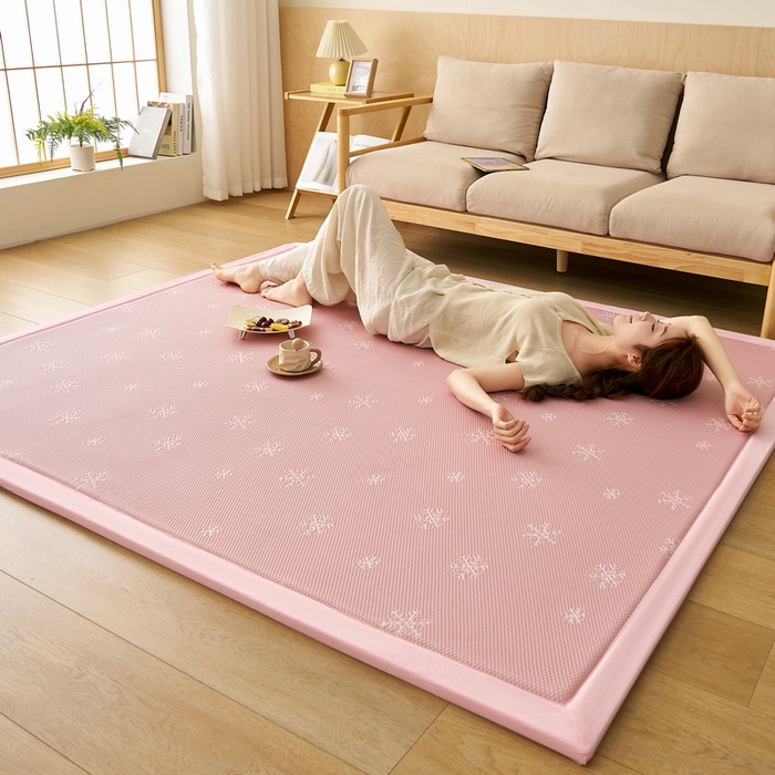 91家纺网 家纺一手货源 找家纺 锦丝钰床垫 2025新款真凉感冰豆豆天鹅系列地垫 冰豆豆-雪花粉