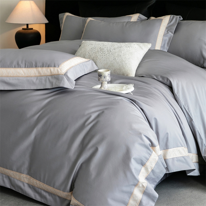 91家纺网 家纺一手货源 找家纺 2025新款全棉长绒棉刺绣四件套-时光 时光-灰