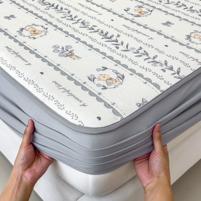 91家纺网 家纺一手货源 找家纺 2025年新款600D丝滑冰丝凉席-床笠款 法式小熊