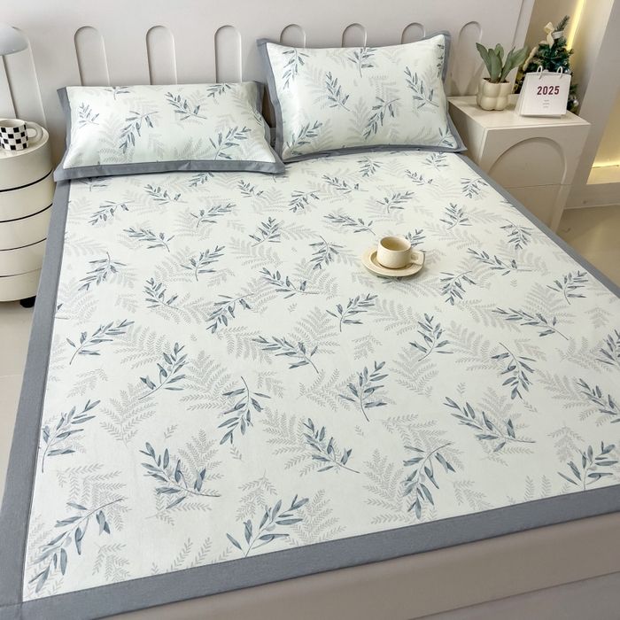 91家纺网 家纺一手货源 找家纺 倾慕家纺 2025年新款600D丝滑冰丝凉席-床席款 清爽绿叶