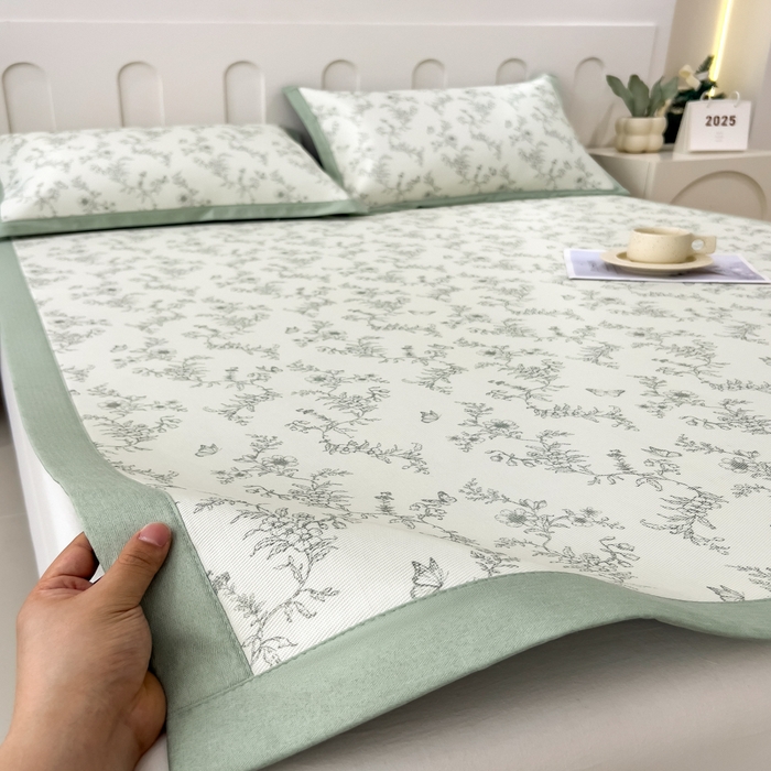 91家纺网 家纺一手货源 找家纺 倾慕家纺 2025年新款600D丝滑冰丝凉席-床席款 连理枝绿