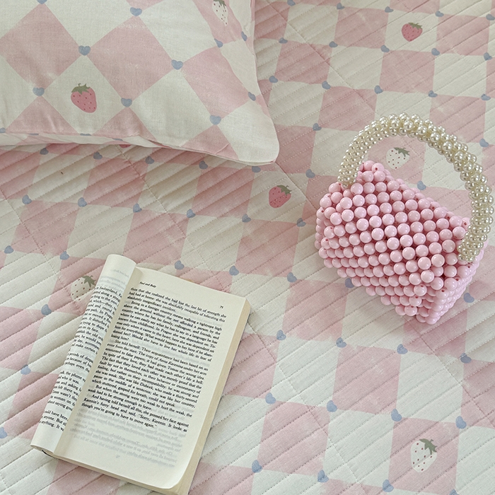 91家纺网 家纺一手货源 找家纺 TT.one 塔塔家居 2025新款全棉双层纱贝壳边夏被系列 床盖·草莓酱粉