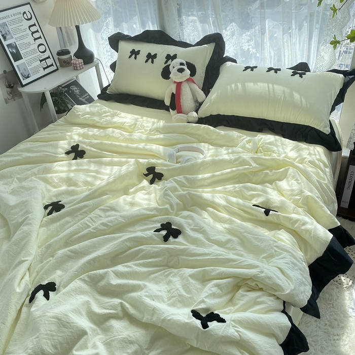 91家纺网 家纺一手货源 找家纺 2025新款毛巾绣单夏被夏被四件套 蝴蝶结-米黄