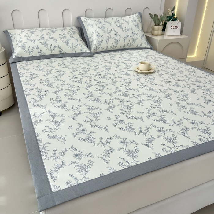 91家纺网 家纺一手货源 找家纺 倾慕家纺 2025年新款600D丝滑冰丝凉席-床席款 连理枝蓝