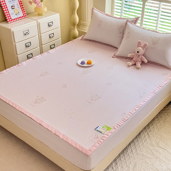 91家纺网 家纺一手货源 找家纺 绒世界 2025新款A类提花凉感豆豆复合凉席套件 提花豆豆-招财猫