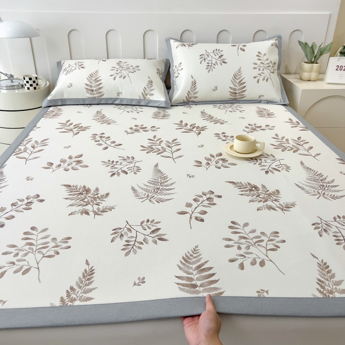 91家纺网 家纺一手货源 找家纺 倾慕家纺 2025年新款600D丝滑冰丝凉席-床席款 素叶金