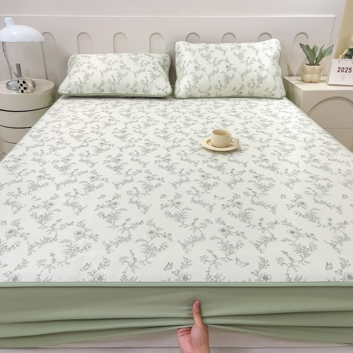 91家纺网 家纺一手货源 找家纺 2025年新款600D丝滑冰丝凉席-床笠款 连理枝绿