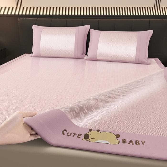 91家纺网 家纺一手货源 找家纺 （总）慕梵家居 2025新款冰丝提花饼干花绣花款凉席席子小水豚-成人床